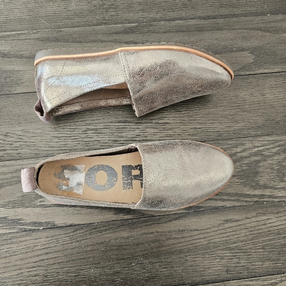 Sorel Ella Slip-On - Picture 2 of 7